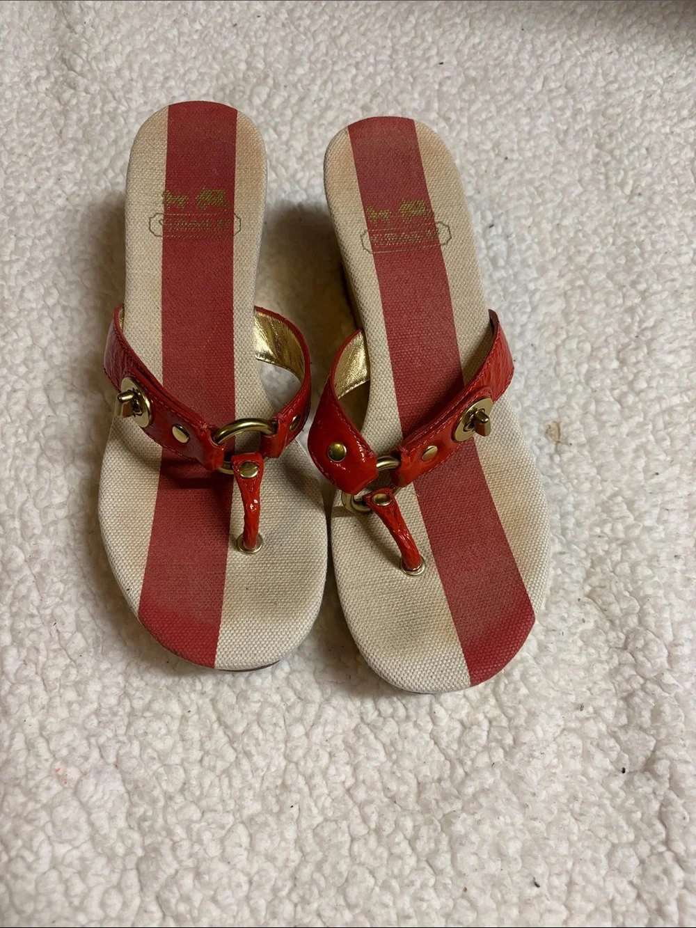 Coach Turnlock Striped Wedge Thong Sandals Orange Red White Gold 8.5